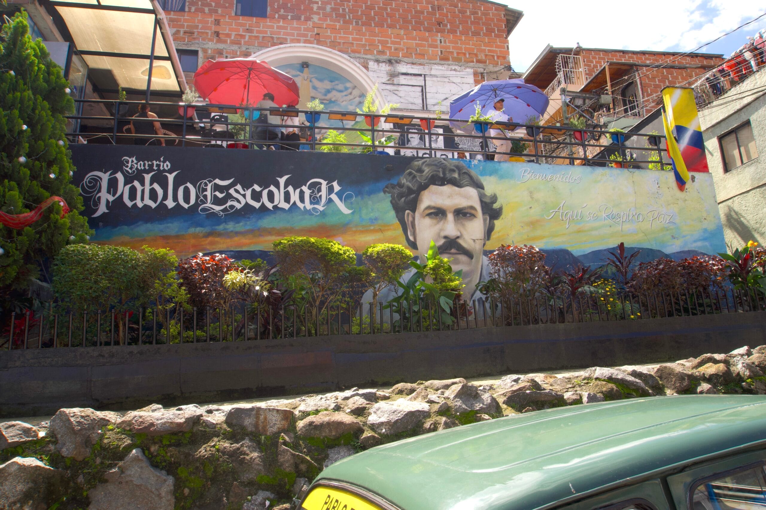 DSC00182 comuna 9 barrio Pablo Escobar